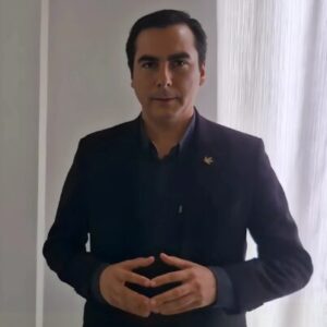 Profile photo of Efrain Valencia